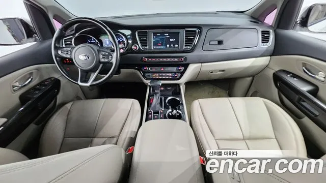 Kia The New Carnival id 2728068 из Кореи 17