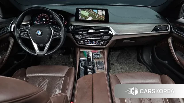 BMW 5 Series (G30) id 3656924 из Кореи 17