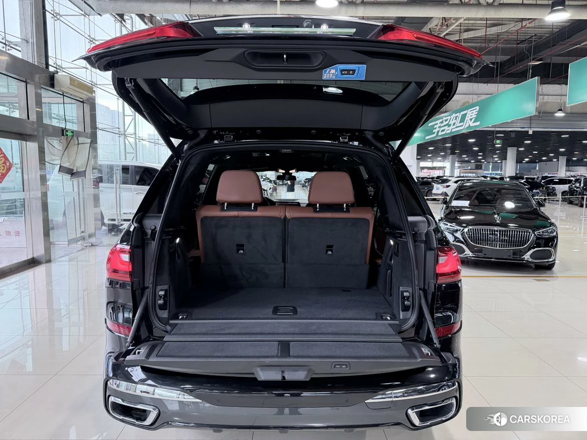 BMW X7 id 4441292 из Китая 18