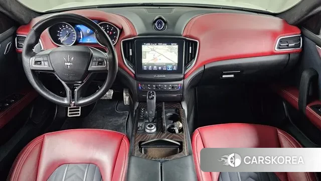 Maserati Ghibli id 3076529 из Кореи 17