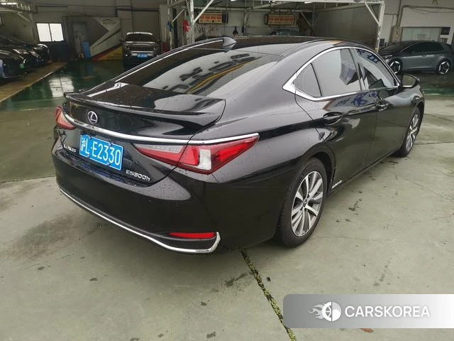 Lexus ES id 4239331 из Китая 17