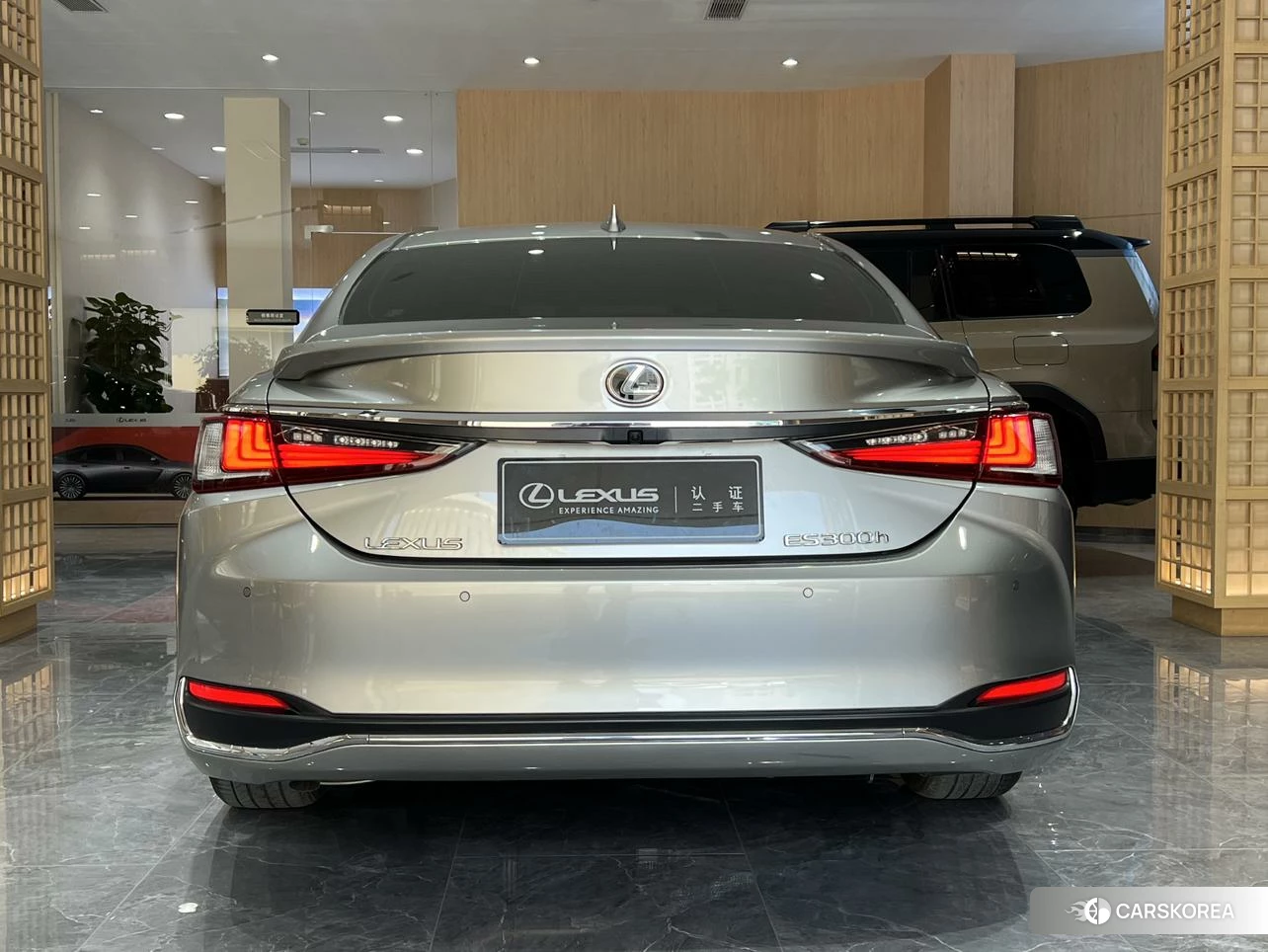 Lexus ES id 4440406 из Китая 14