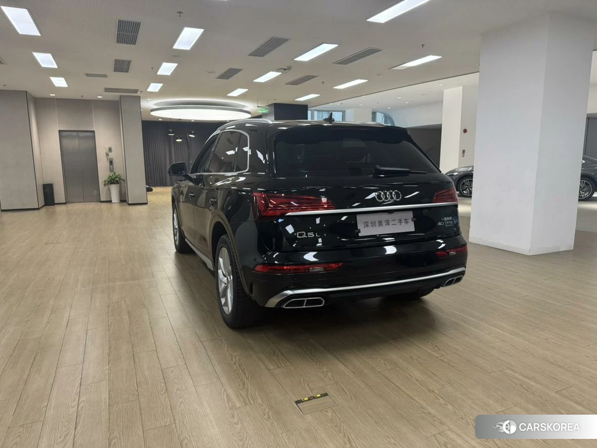 Audi Q5L id 4426525 из Китая 7