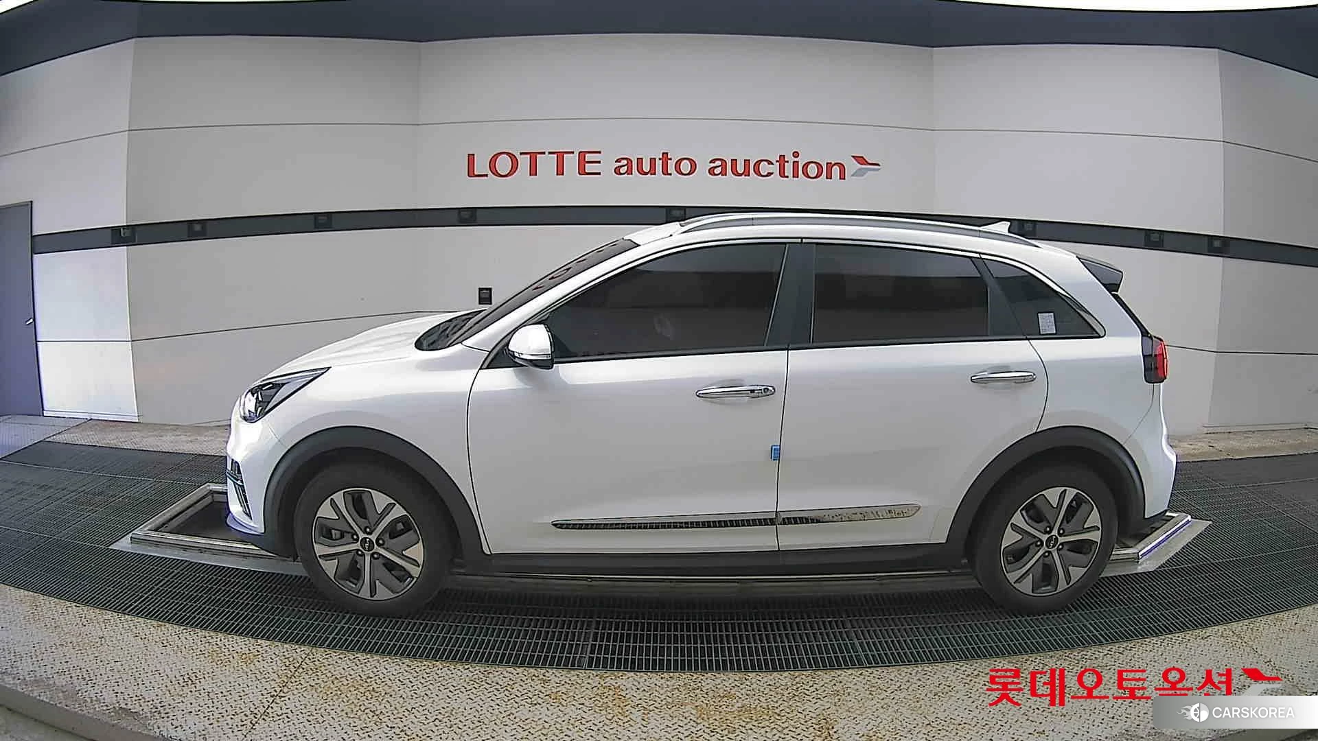 Kia Niro EV id 4289561 из Кореи 33