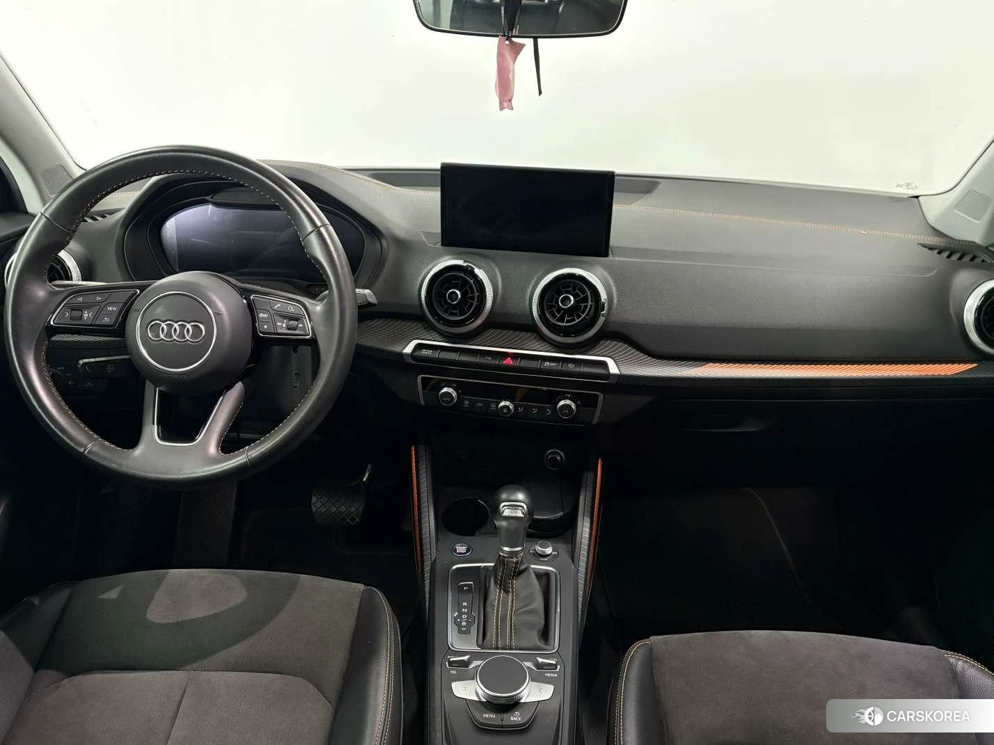 Audi Q2L id 4512357 из Китая 7
