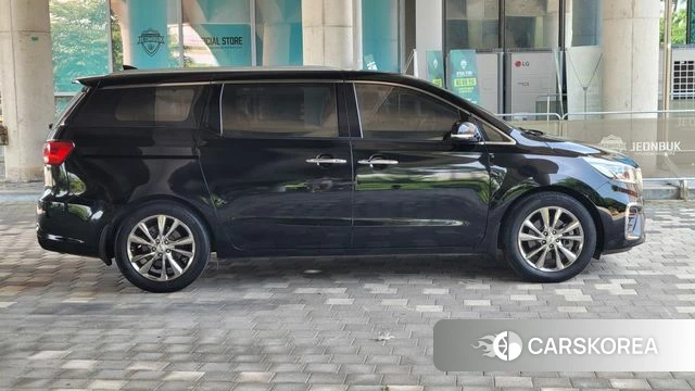 Kia The New Carnival id 4406329 из Кореи 17