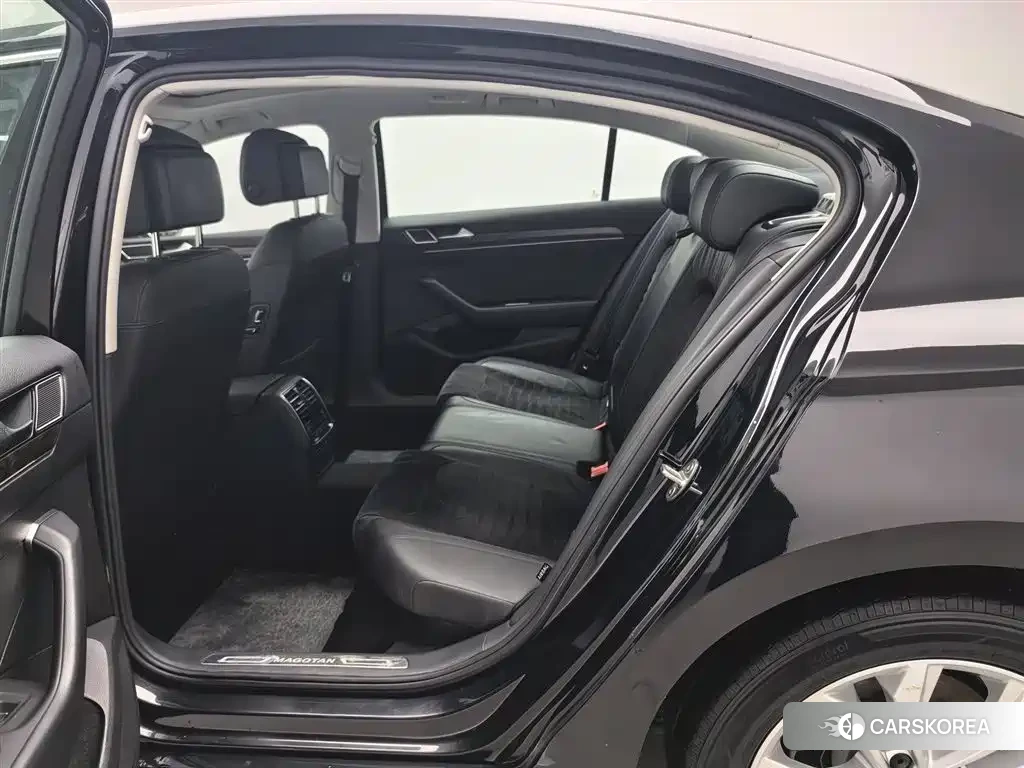 Volkswagen Magotan id 4577812 из Китая 21
