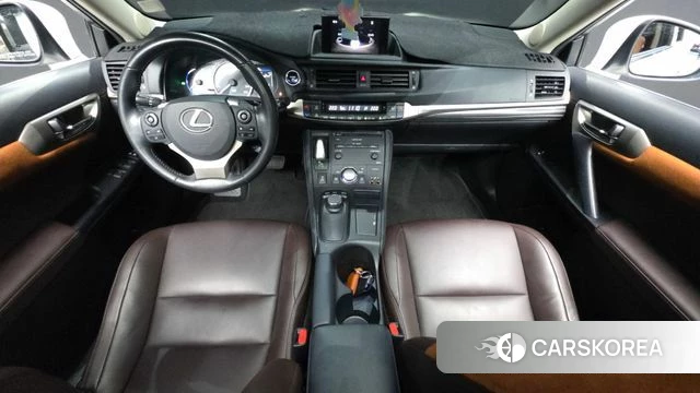 Lexus CT200h id 4351053 из Кореи 17