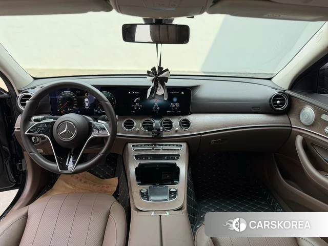 Mercedes-Benz E-class id 4314338 из Китая 9