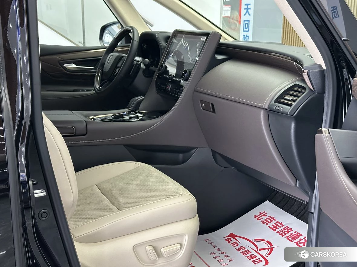 Toyota Vellfire id 4513574 из Китая 14