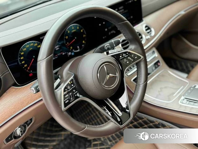 Mercedes-Benz E-class id 4275436 из Китая 16