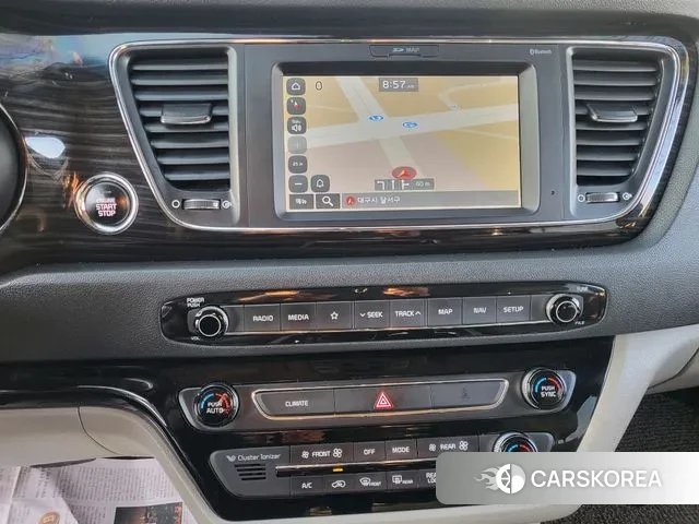 Kia The New Carnival id 3636013 из Кореи 17