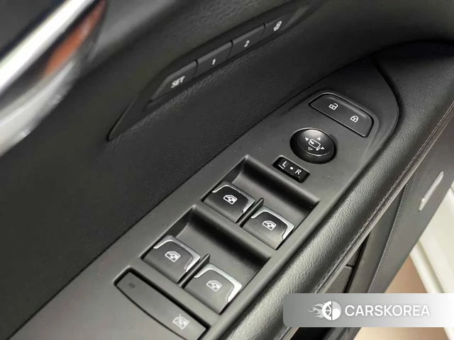 Cadillac CT6 id 3863656 из Китая 28