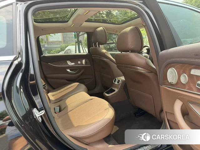 Mercedes-Benz E-class id 4341692 из Китая 7