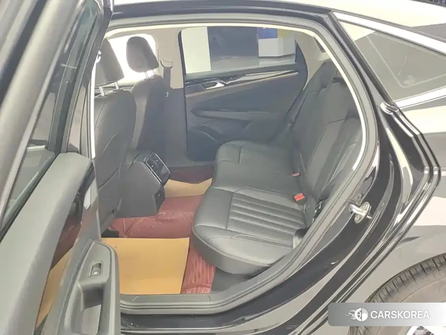 Volkswagen Passat id 4576608 из Китая 13
