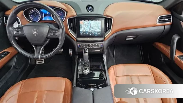 Maserati Ghibli id 3324923 из Кореи 17