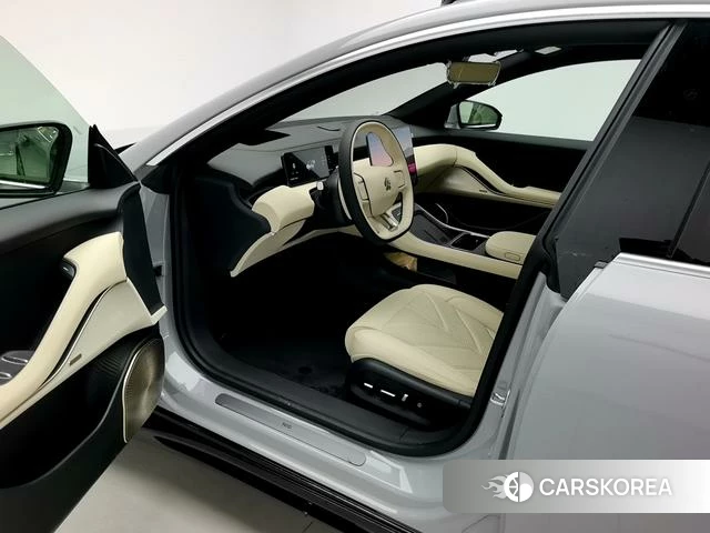 Weilai ET5 id 4190399 из Китая 17