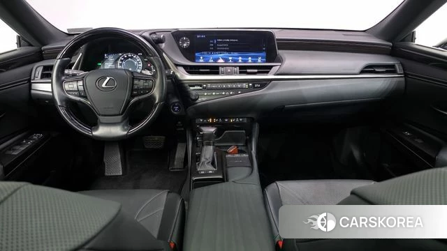 Lexus ES300h 7th generation id 4264291 из Кореи 17