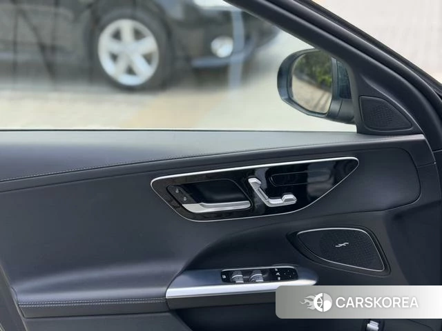 Mercedes-Benz Class C id 4328796 из Китая 12