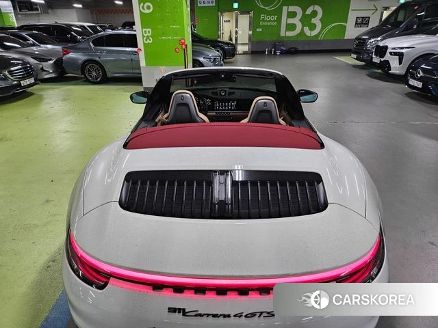 Porsche 911(992) id 4481355 из Кореи 17