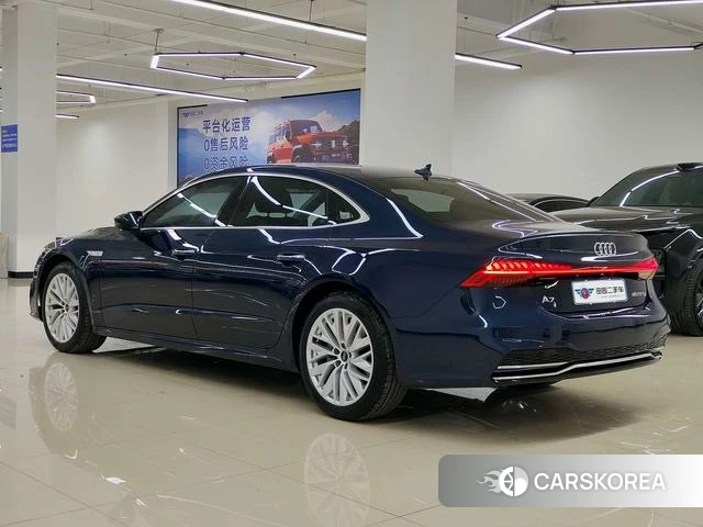 Audi A7L id 4299987 из Китая 7