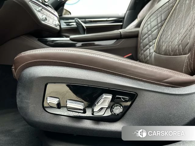 BMW 7 series id 4256507 из Китая 21