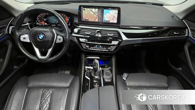 BMW 5 Series (G30) id 3840162 из Кореи 17