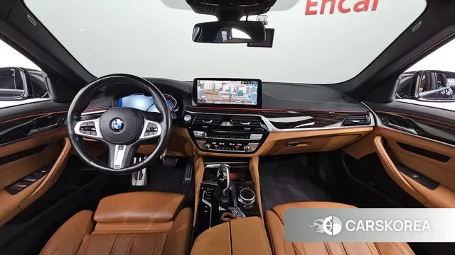 BMW 5 Series (G30) id 3640439 из Кореи 17