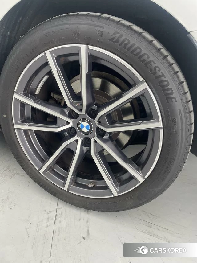 BMW 3 series id 4264939 из Китая 28