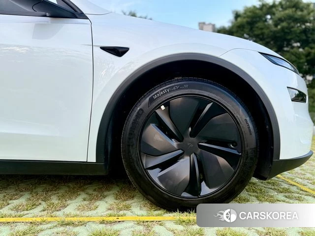 Tesla Model Y id 4511086 из Кореи 17