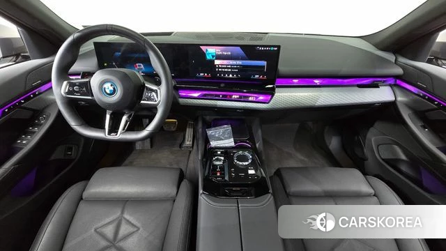 BMW 5 Series (G60) id 4584280 из Кореи 29