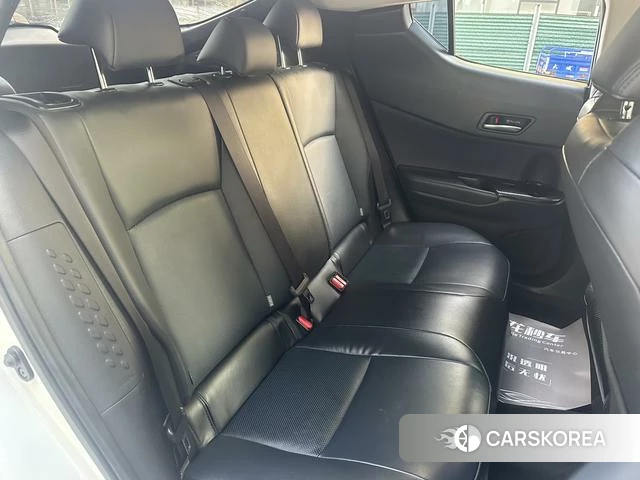 Toyota C-HR id 4262409 из Китая 23
