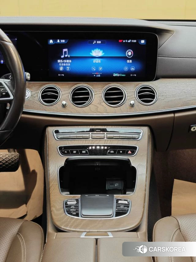 Mercedes-Benz E-class id 4277166 из Китая 32