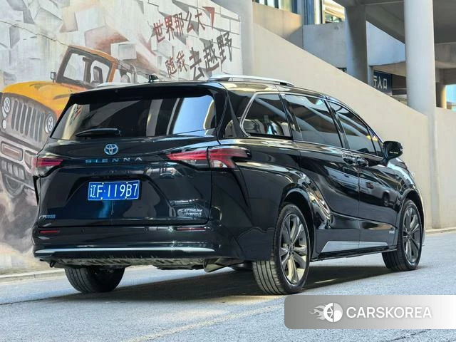 Toyota Saina id 4236601 из Китая 13