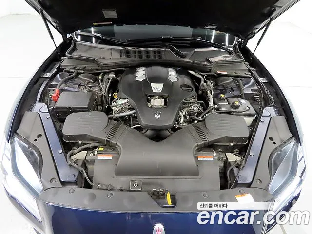 Maserati Quattroporte id 2785689 из Кореи 17