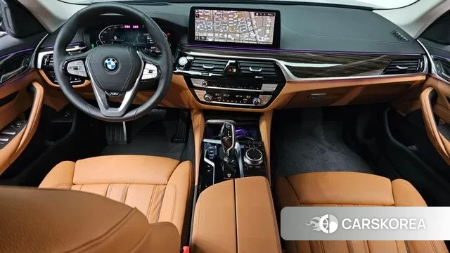 BMW 5 Series (G30) id 3059530 из Кореи 17