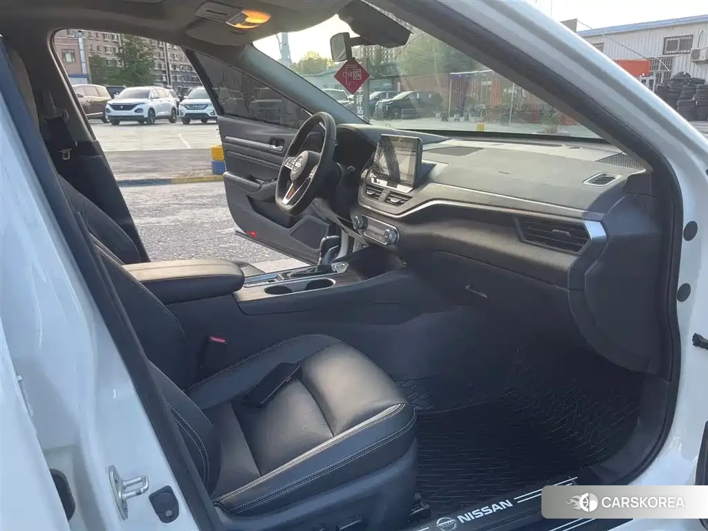 Nissan Altima id 4607104 из Китая 7