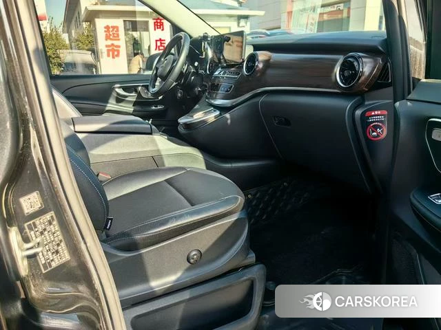Mercedes-Benz V-class id 4271639 из Китая 7
