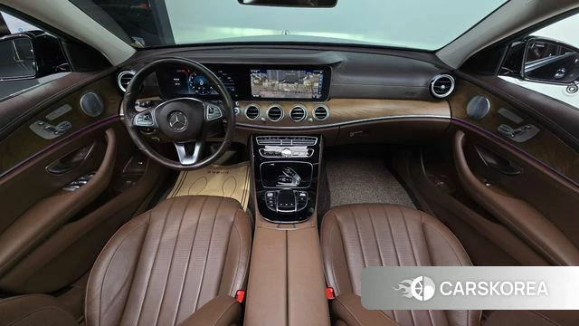 Mercedes-Benz E-Class W213 id 4633309 из Кореи 28