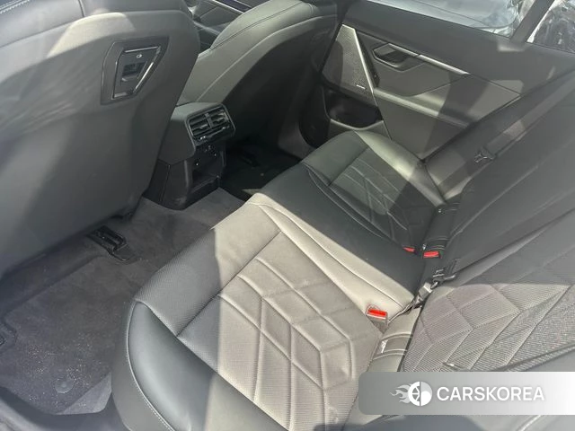 BMW 5 Series (G60) id 3863870 из Кореи 9