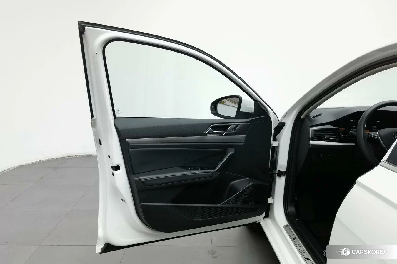 Volkswagen Lavida id 4467485 из Китая 21