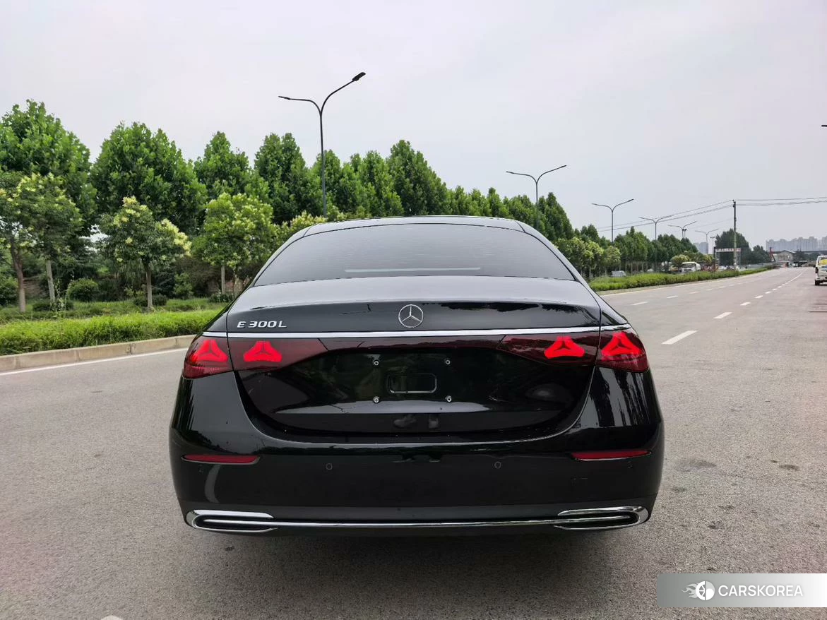 Mercedes-Benz E-class id 4467733 из Китая 7
