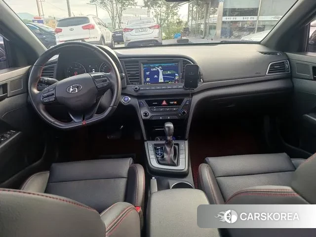 Hyundai Avante AD id 3098272 из Кореи 17