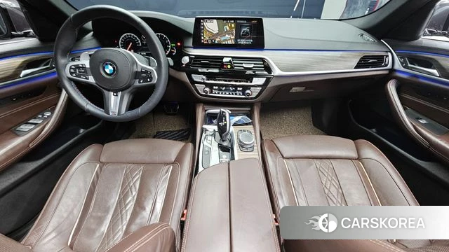 BMW 5 Series (G30) id 4604910 из Кореи 17