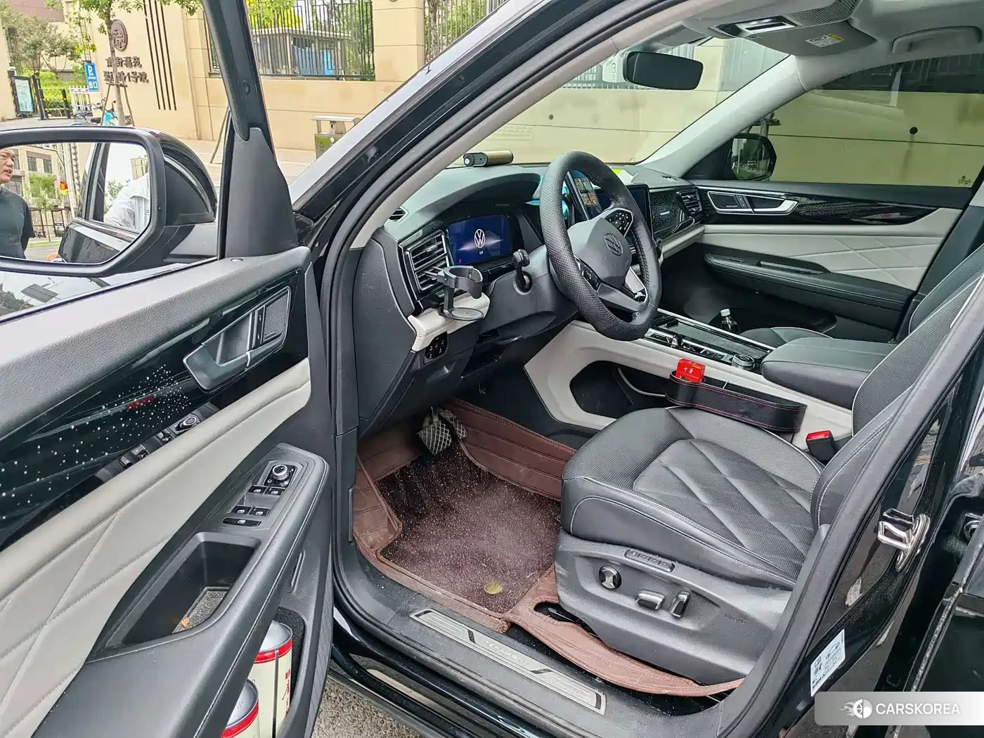 Volkswagen Touareg id 4644551 из Китая 7