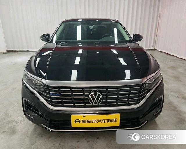 Volkswagen Passat PHEV id 4298047 из Китая 17