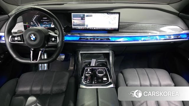 BMW 7 Series (G70) id 4280721 из Кореи 32