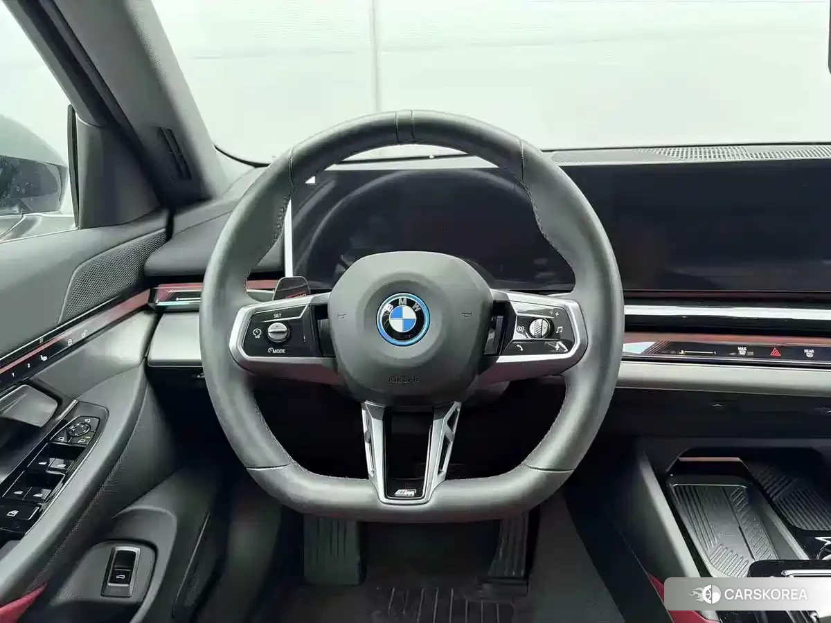 BMW i5 id 4649263 из Китая 15