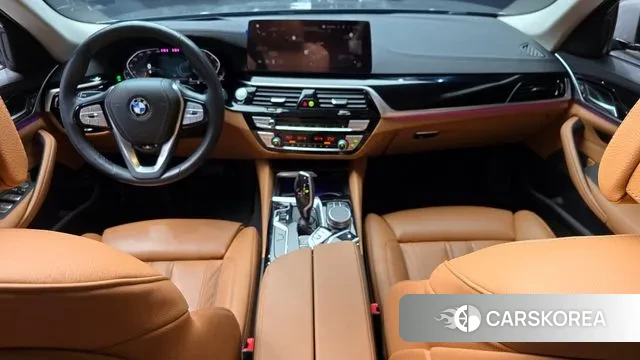 BMW 5 Series (G30) id 3432920 из Кореи 17