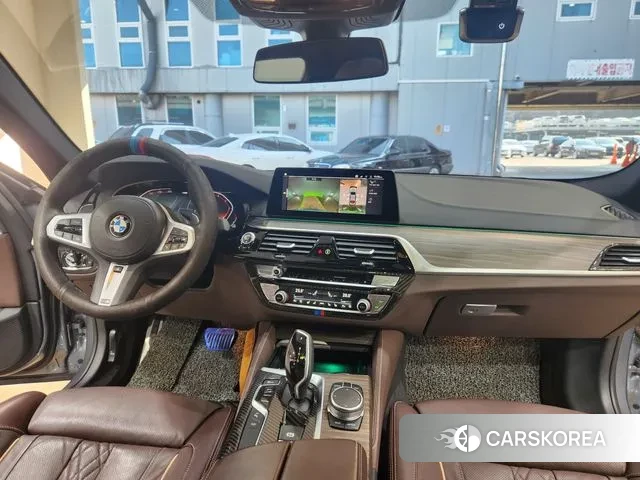 BMW 5 Series (G30) id 3732836 из Кореи 17